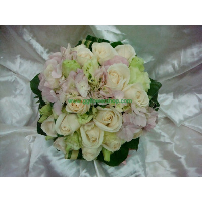 A071雲呢拿玫瑰+粉繡球